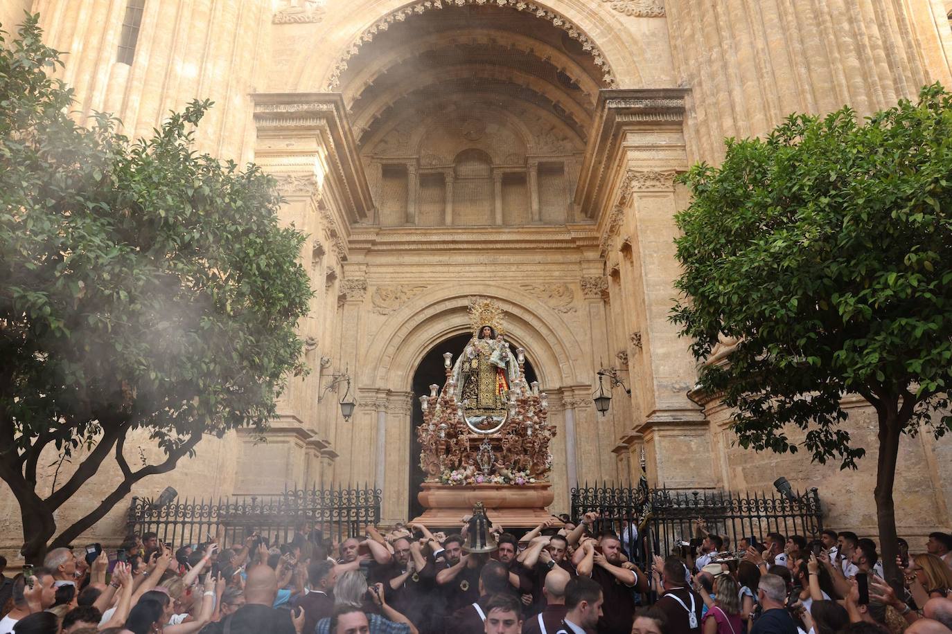 Procesión del Carmen Coronada