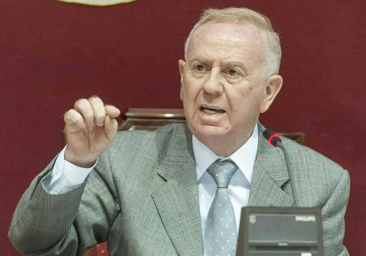 SUR gana una demanda por la que Fernández Montes le pedía 60.000 euros