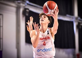 Los malagueños Saint-Supéry y Folgueiras y el cajista Rubén Vicente pasan a cuartos del Europeo sub-18