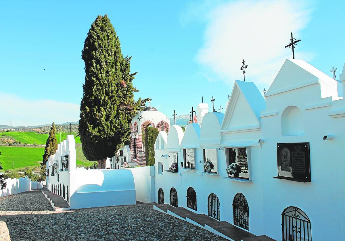 Cementerio de San Sebastián: el camposanto de Casabermeja que cautivó a Antonio Gala