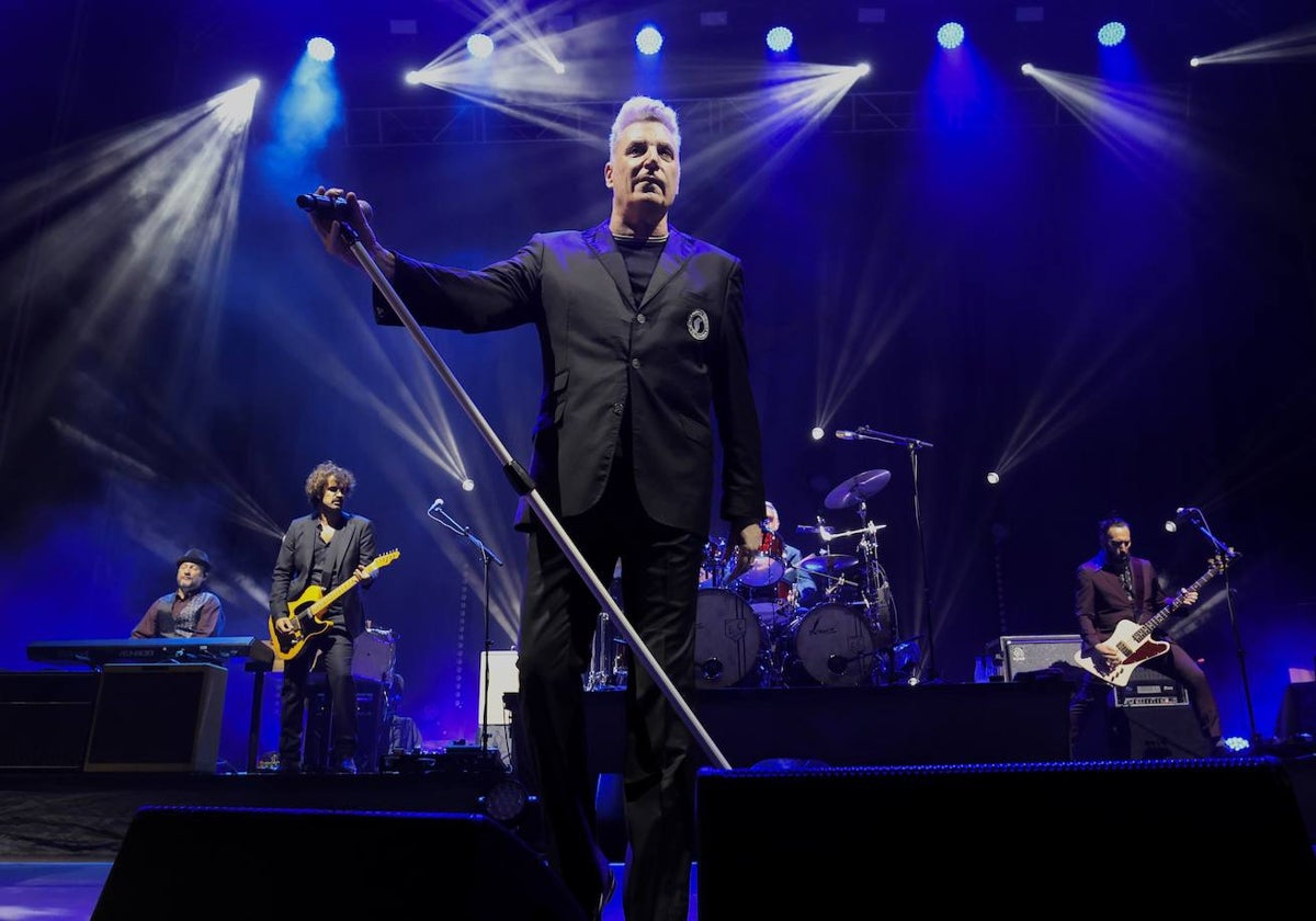 Loquillo, anoche en su show de la plaza de toros La Malagueta.