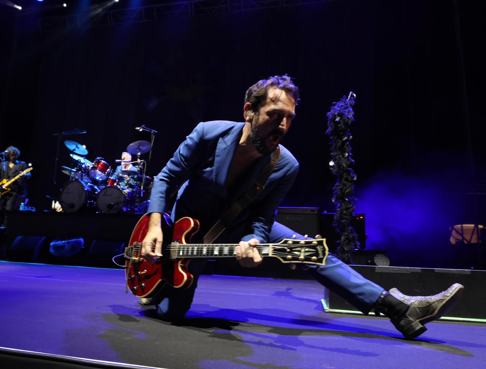 Loquillo reivindica el rock en su concierto en La Malagueta