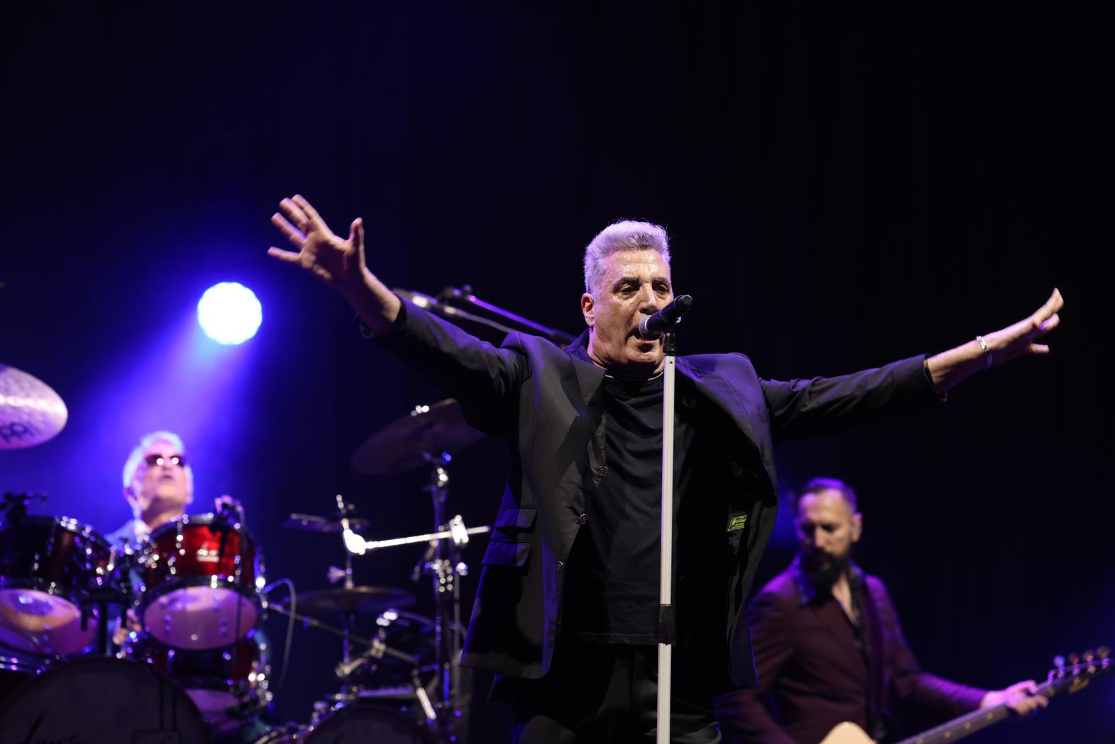 Loquillo reivindica el rock en su concierto en La Malagueta