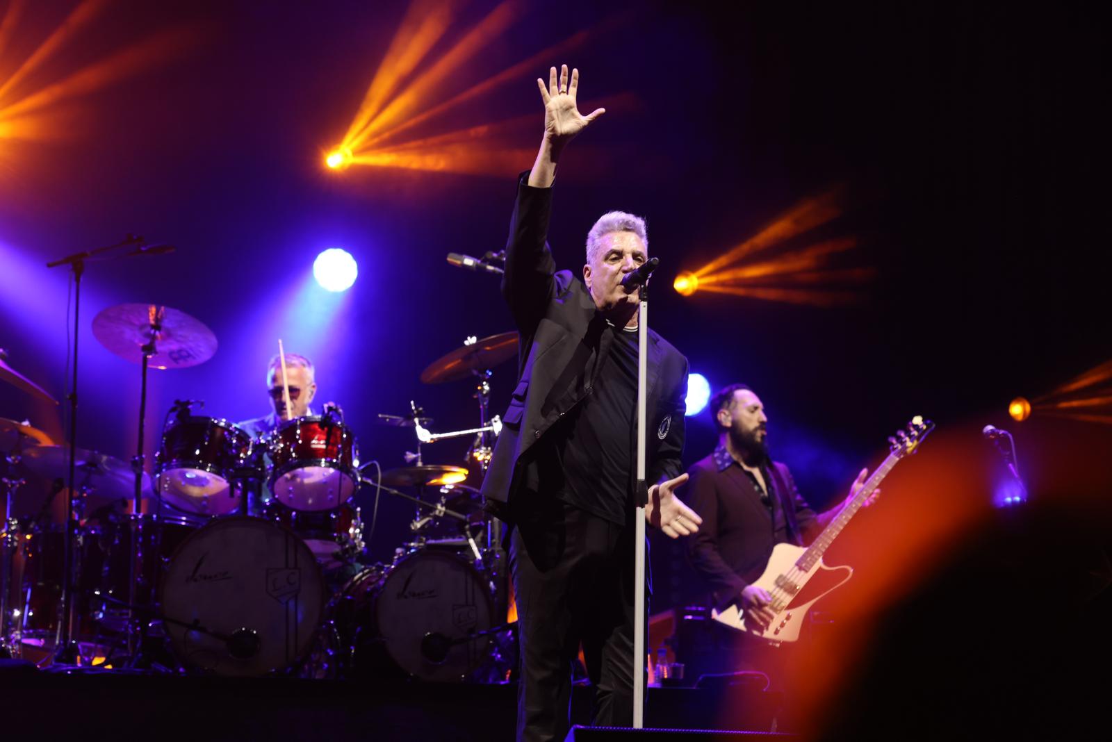 Loquillo reivindica el rock en su concierto en La Malagueta