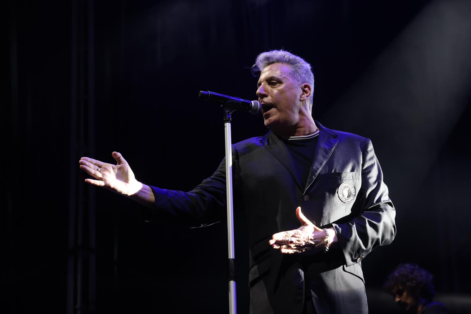 Loquillo reivindica el rock en su concierto en La Malagueta