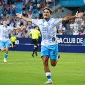 El Málaga tira de galones ante un digno Antequera