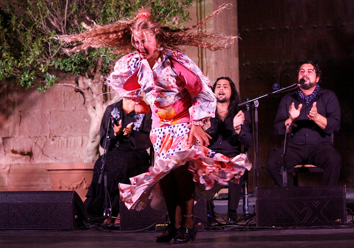 Victoria Amador la lio en la Noche Flamenca de Antequera este sábado 5 por la noche