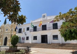 El Ayuntamiento de Alhaurín el Grande.