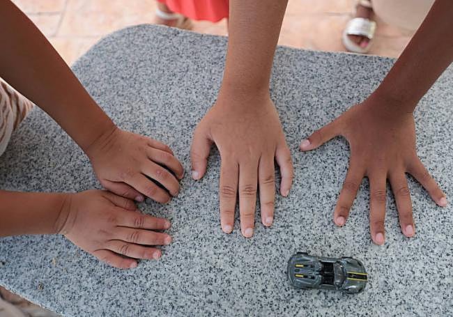 En el hogar de acogida conviven tres menores que han hecho muy buenas migas y comparten juegos.