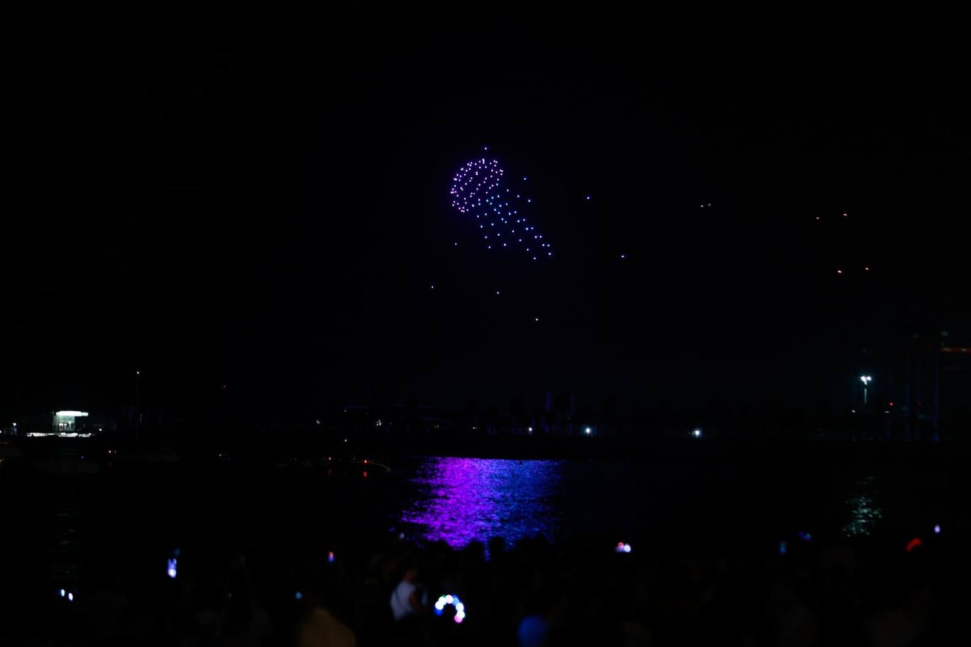 Un espectáculo de drones y los fuegos artificiales abren la Feria de Málaga 2023