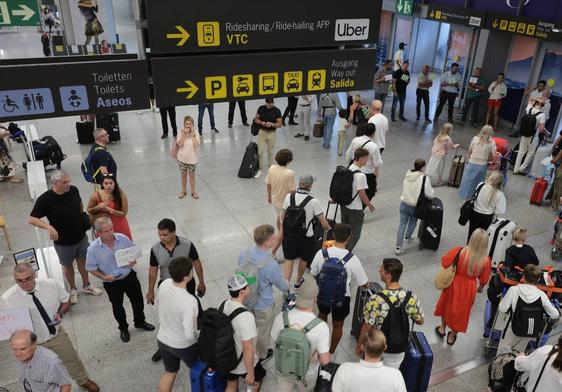 Los aeropuertos andaluces reciben 18,5 millones de viajeros hasta julio