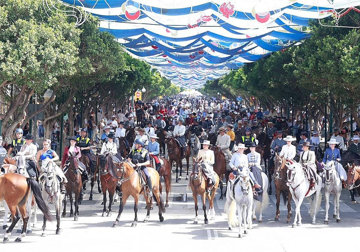 Desfile de amazonas este martes en el real.