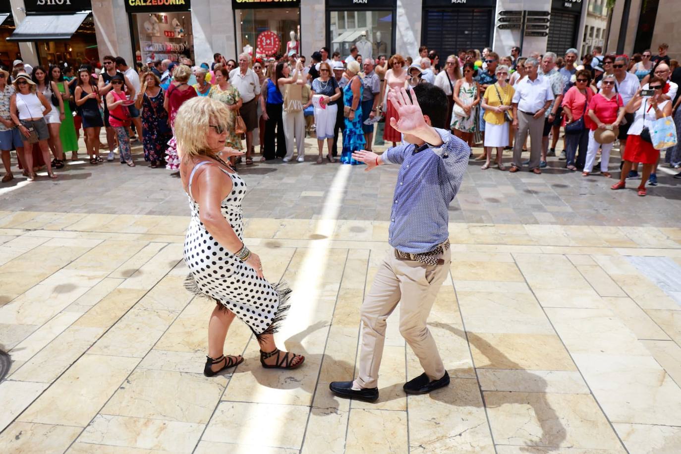 Música, baile y ambiente en la feria del Centro, este jueves