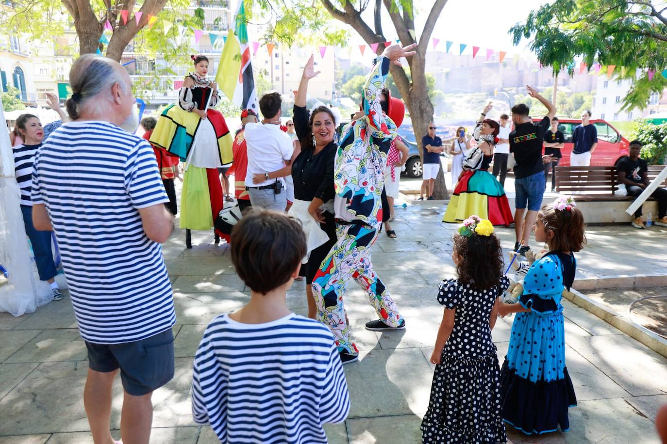 Pasacalles en la feria de los niños