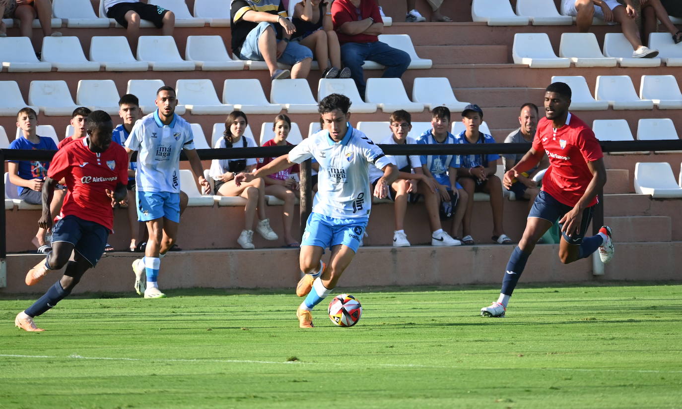 El Málaga-Estepona de pretemporada, en fotos