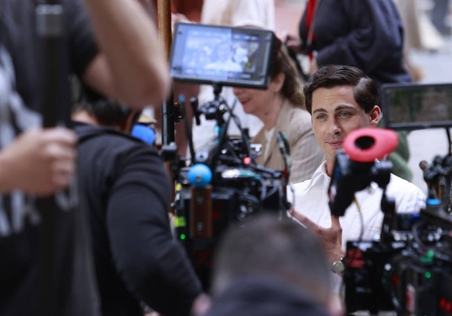 Logan Lerman en el rodaje en Málaga de 'We Were the Lucky Ones'.