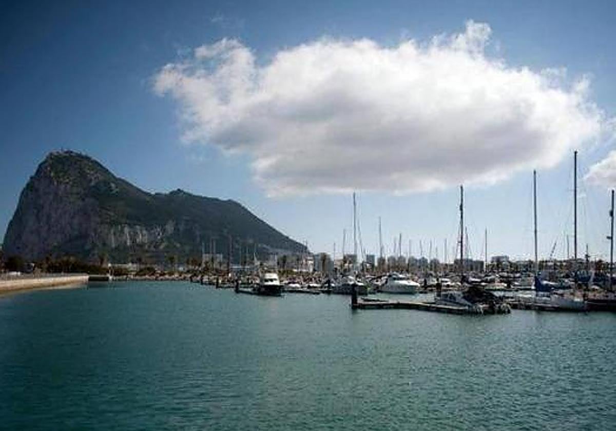 El sector pesquero pide diálogo entre España y Gibraltar para revolver el conflicto sobre las aguas del Estrecho