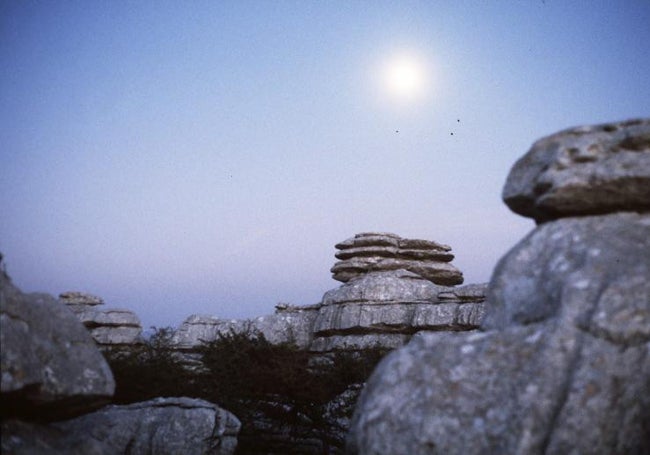 El Torcal de Antequera tiene una extensión de 72 kilómetros cuadrados de superficie.