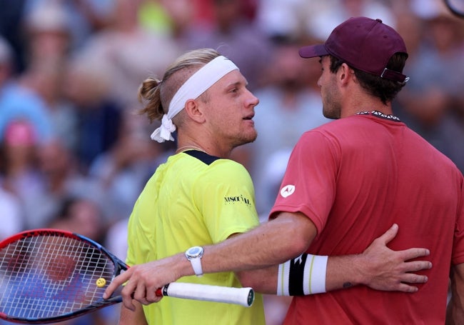 La felicitación tras el duelo de Davidovich a Paul, que le ha ganado tres veces este 2023.