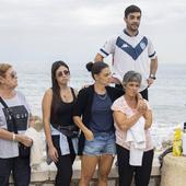 Familiares de los jóvenes desaparecidos en el mar piden a las fuerzas de seguridad que sigan buscándoles