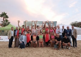 Ángela Lobato revalida su corona en el Campeonato de España de vóley-playa del Higuerón Resort