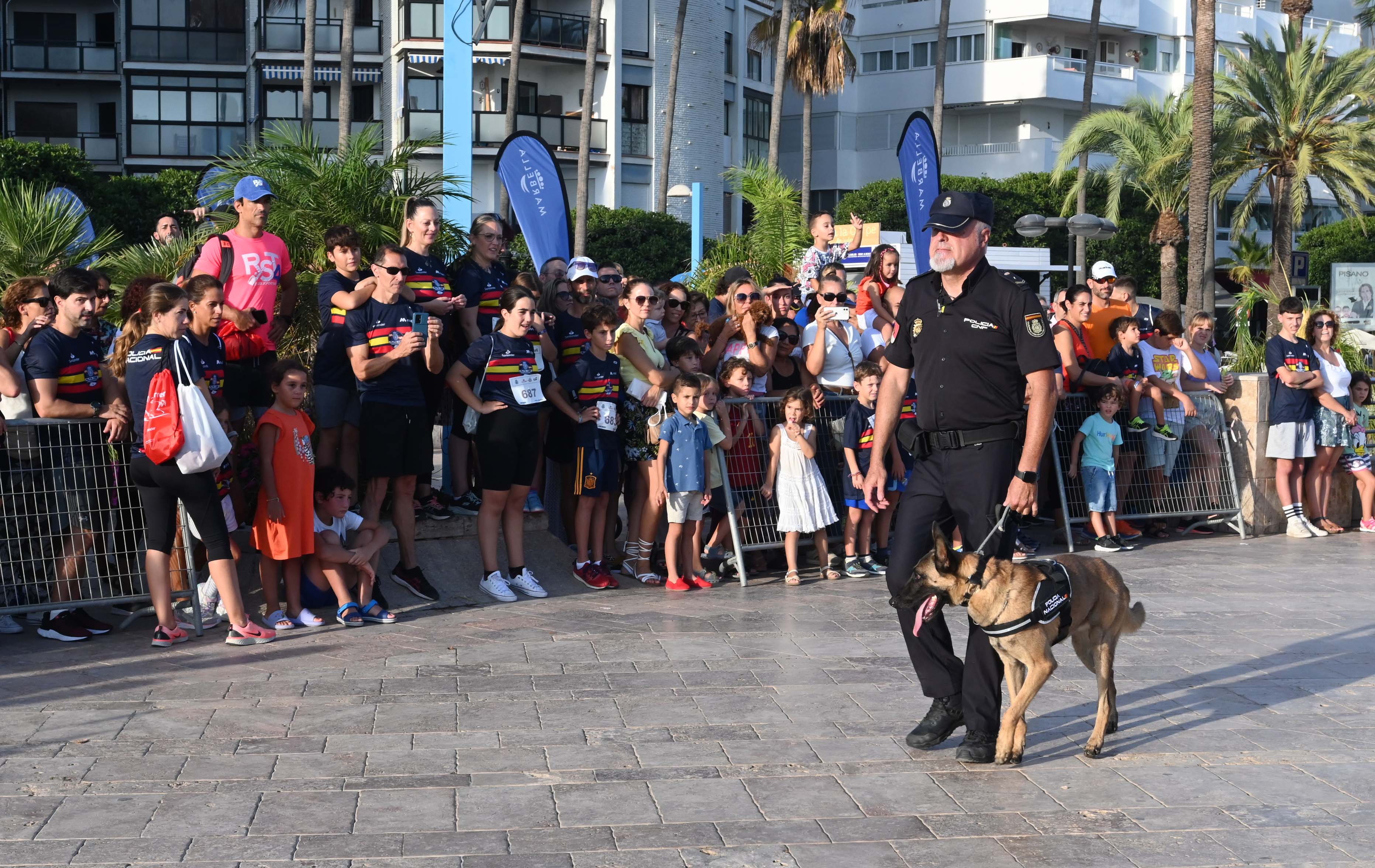 Carrera solidaria de la Policía Nacional &#039;Ruta 091&#039;