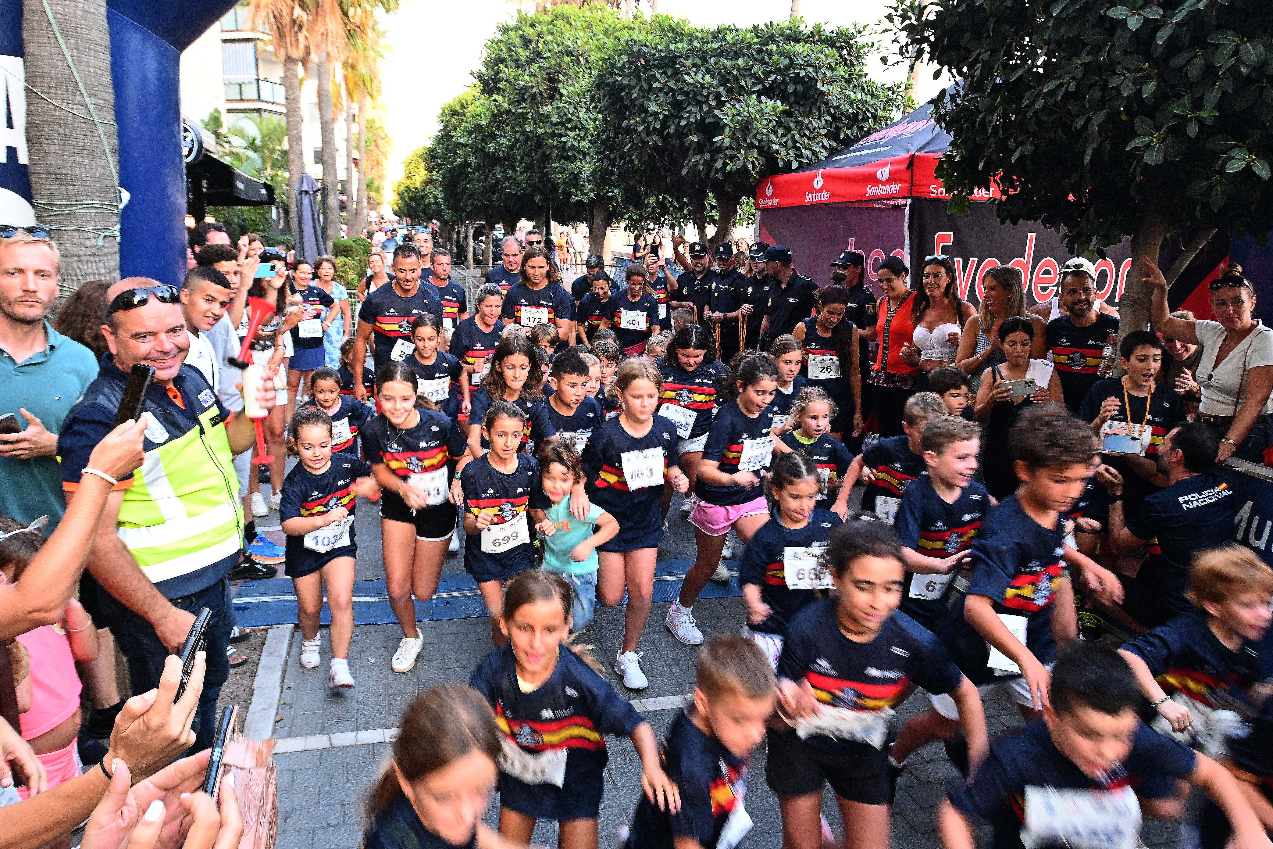 Carrera solidaria de la Policía Nacional &#039;Ruta 091&#039;