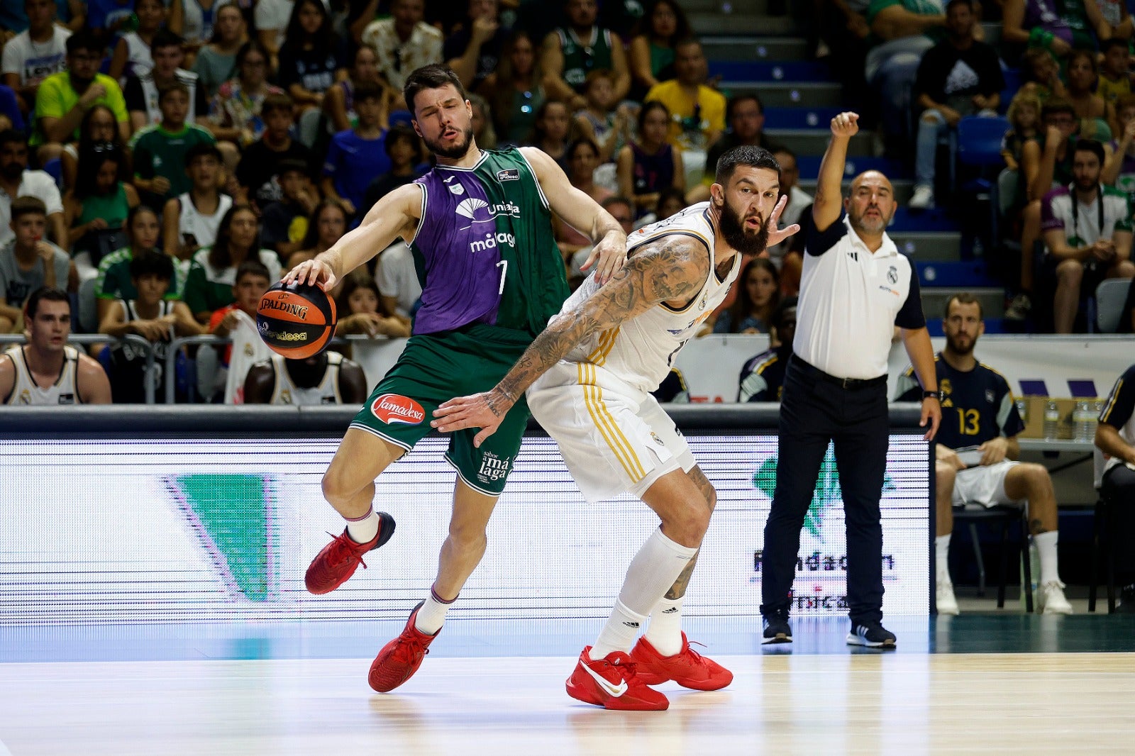 El Unicaja y el Real Madrid disputan la final del torneo Costa del Sol