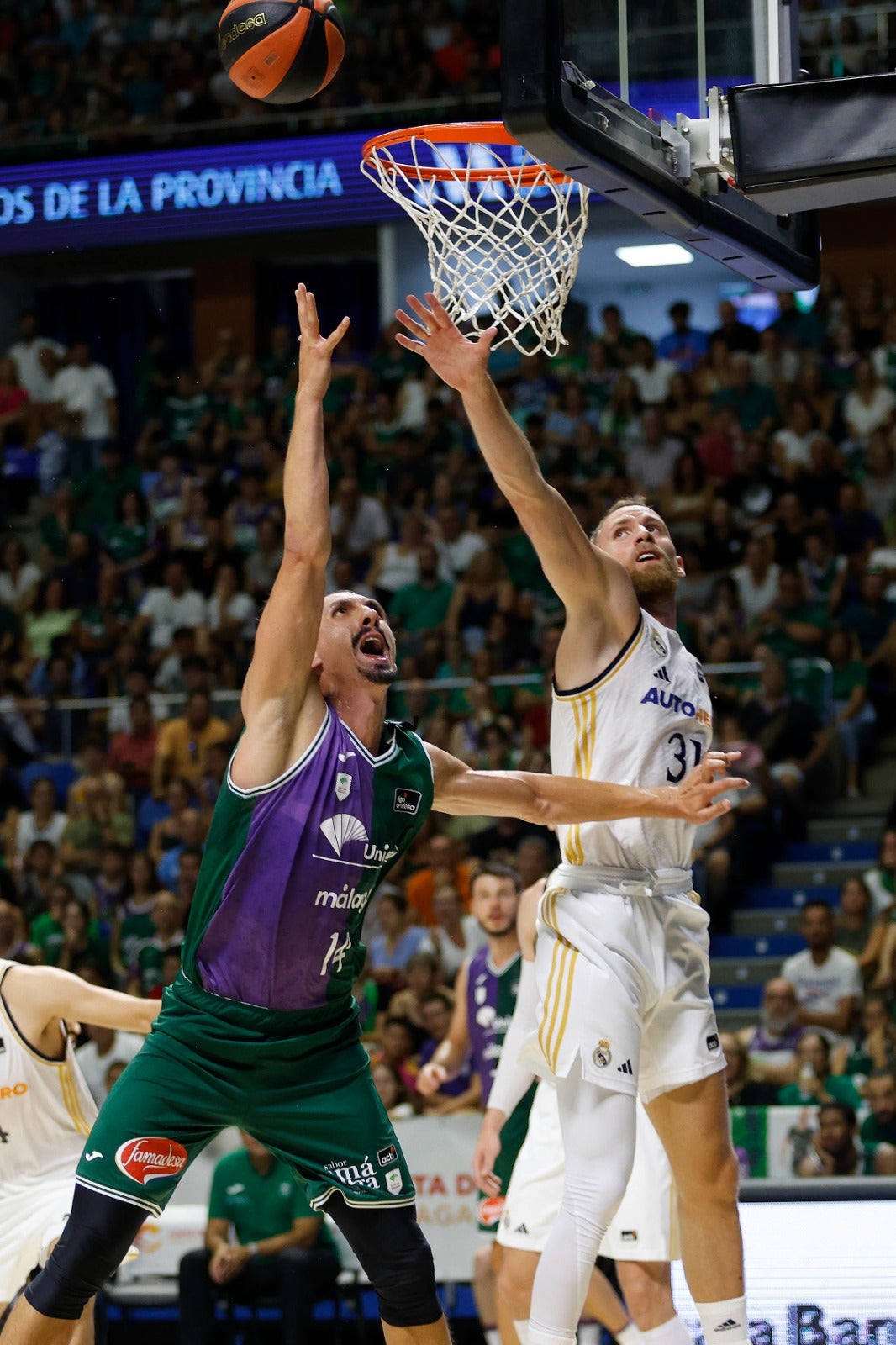 El Unicaja y el Real Madrid disputan la final del torneo Costa del Sol