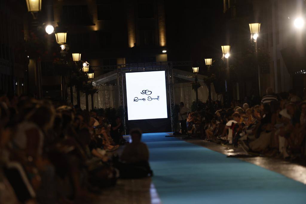 Pasarela Larios 2023: desfile de Romina Brunelli