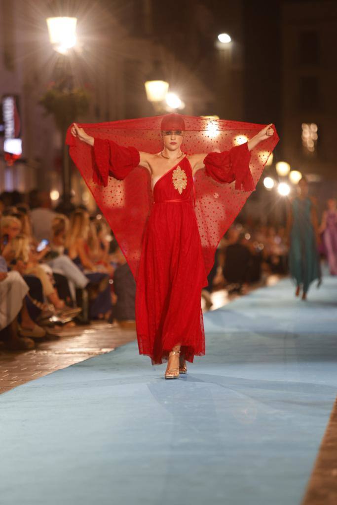 Pasarela Larios 2023: desfile de Romina Brunelli