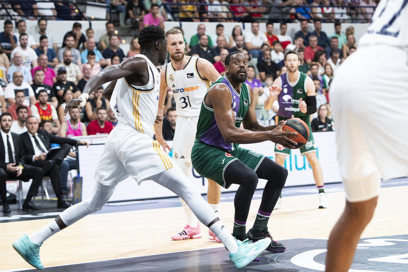 Final de la Supercopa Endesa: el Unicaja-Real Madrid, en imágenes