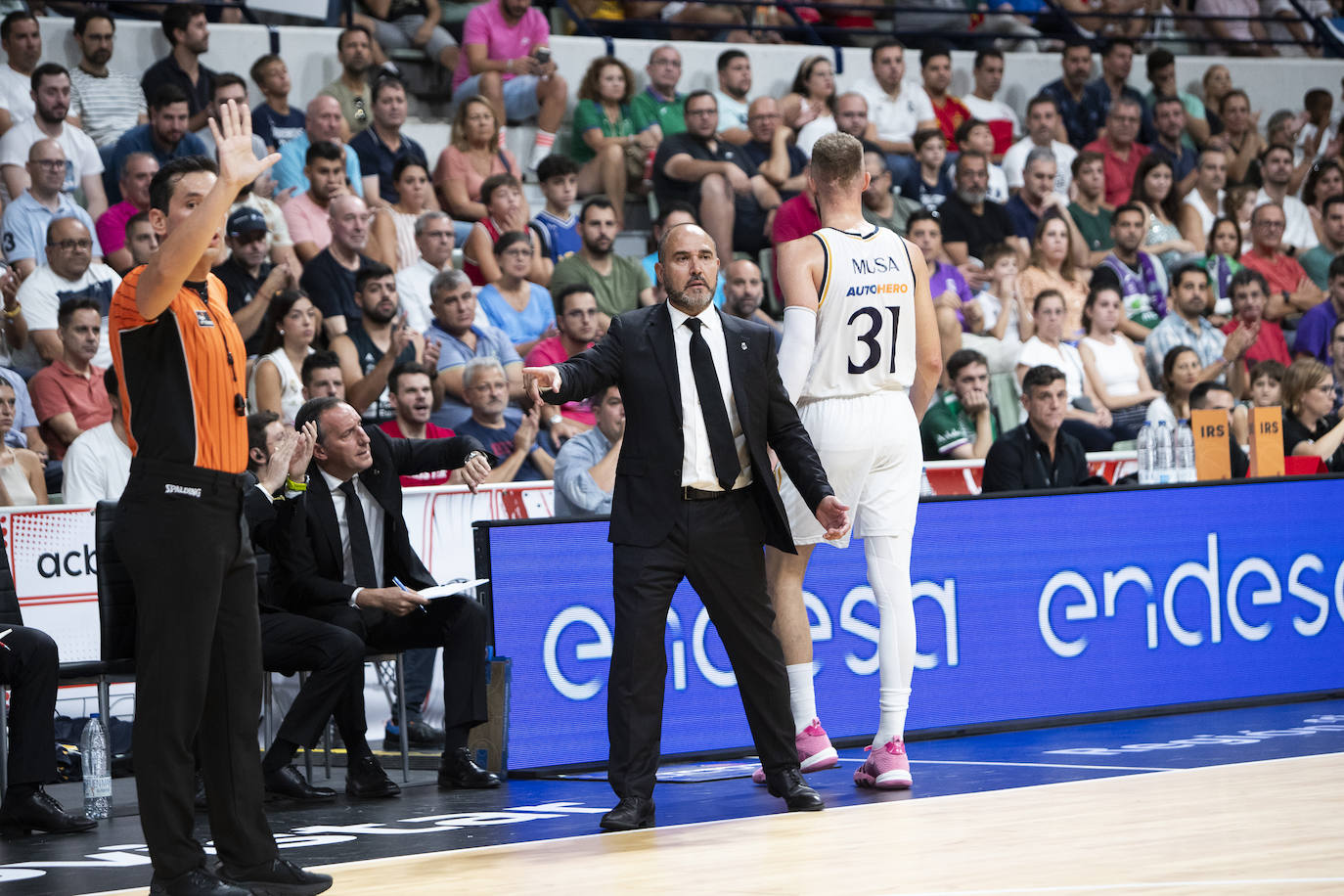 Final de la Supercopa Endesa: el Unicaja-Real Madrid, en imágenes