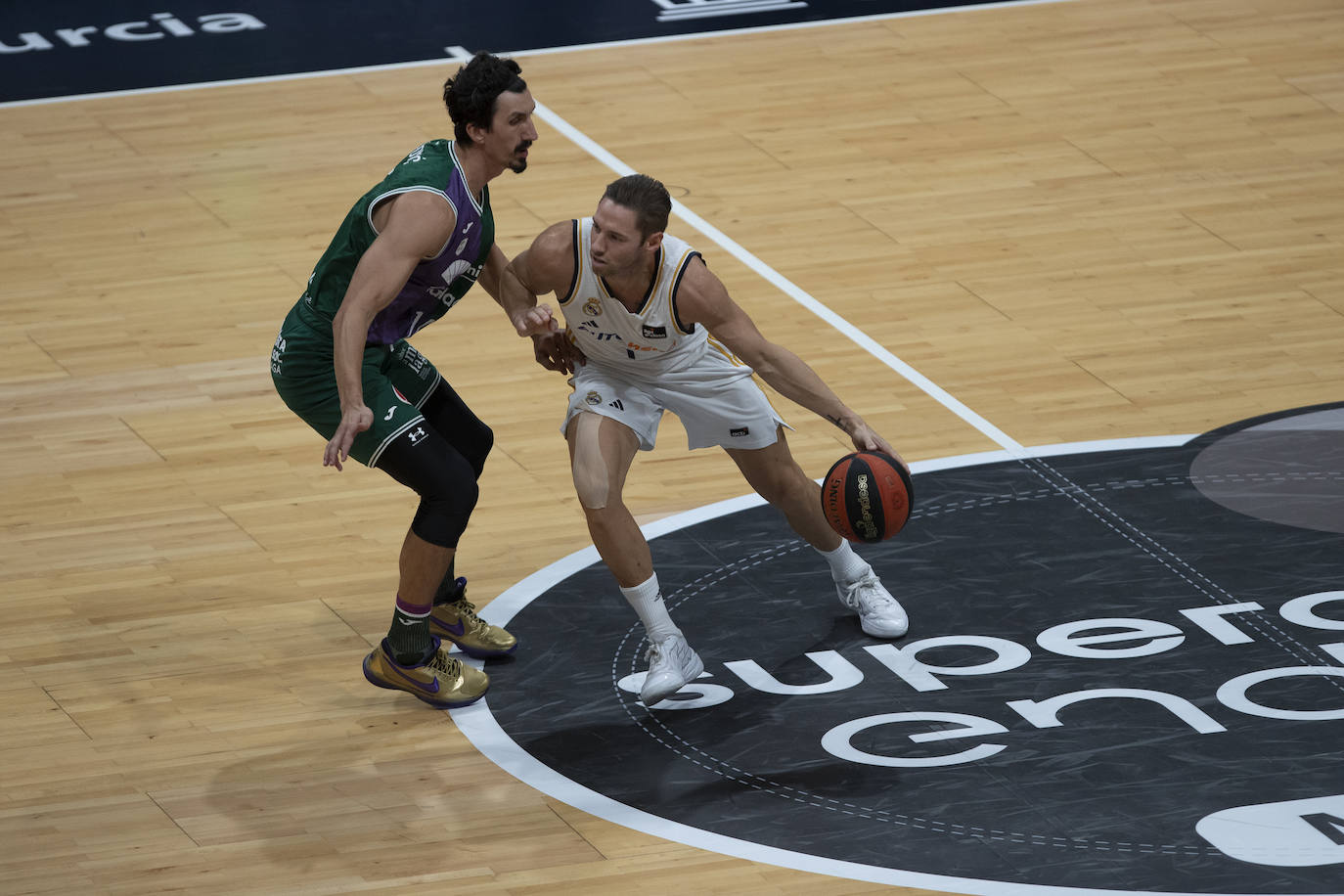 Final de la Supercopa Endesa: el Unicaja-Real Madrid, en imágenes