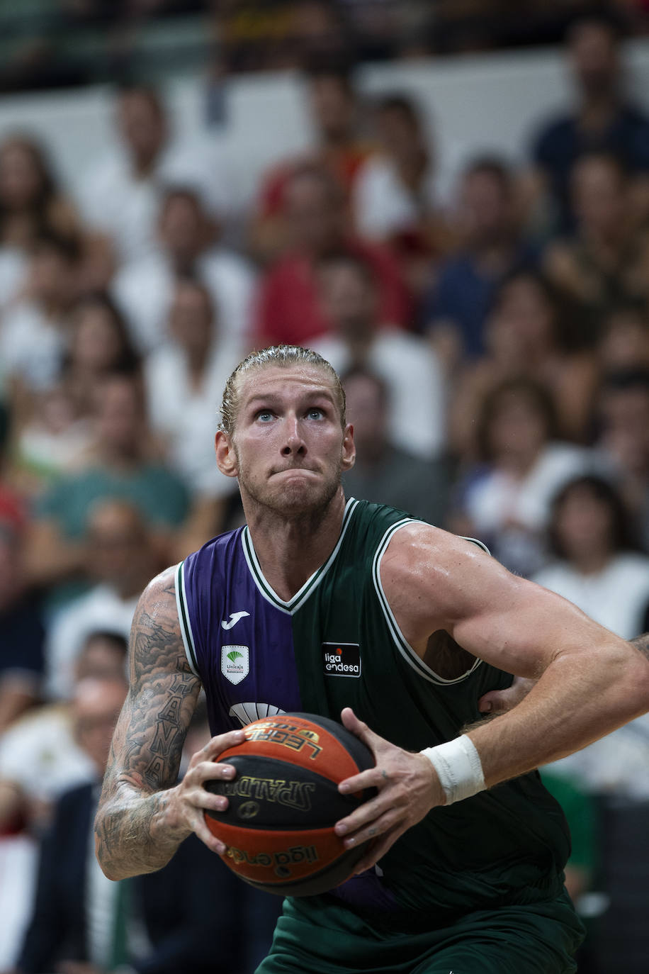 Final de la Supercopa Endesa: el Unicaja-Real Madrid, en imágenes