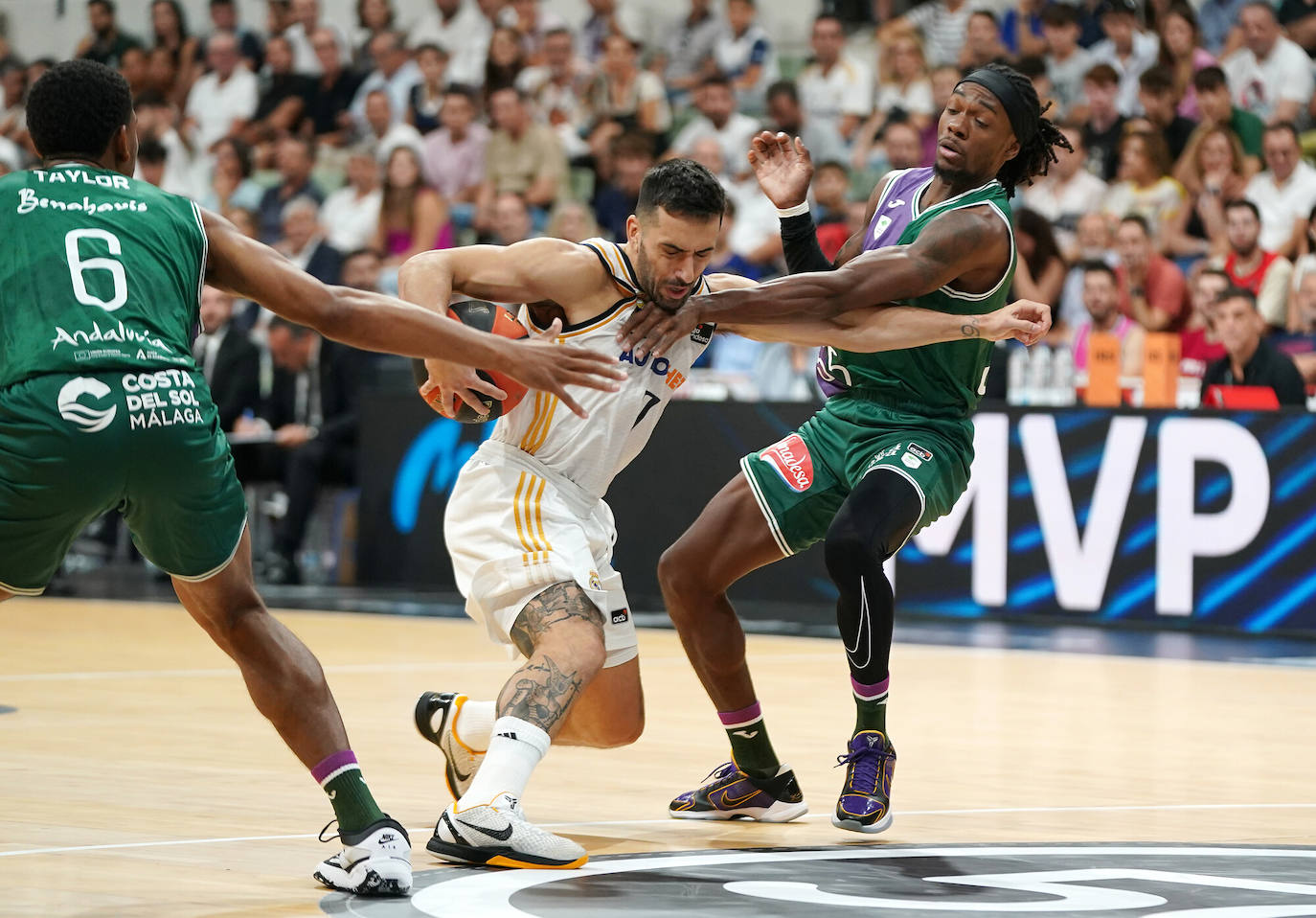 Final de la Supercopa Endesa: el Unicaja-Real Madrid, en imágenes