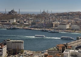 Vista de Estambul coronada por sus mezquitas principales.