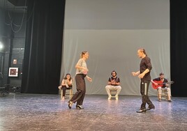 El flamenco más vanguardista se cuece en Torrox: Patricia Guerrero y Alfonso Losa llevan su 'Alter ego' al teatro municipal