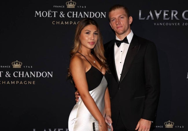 Alejandro Davidovich, junto a su pateja, Paloma Amatiste, en la gala del torneo.