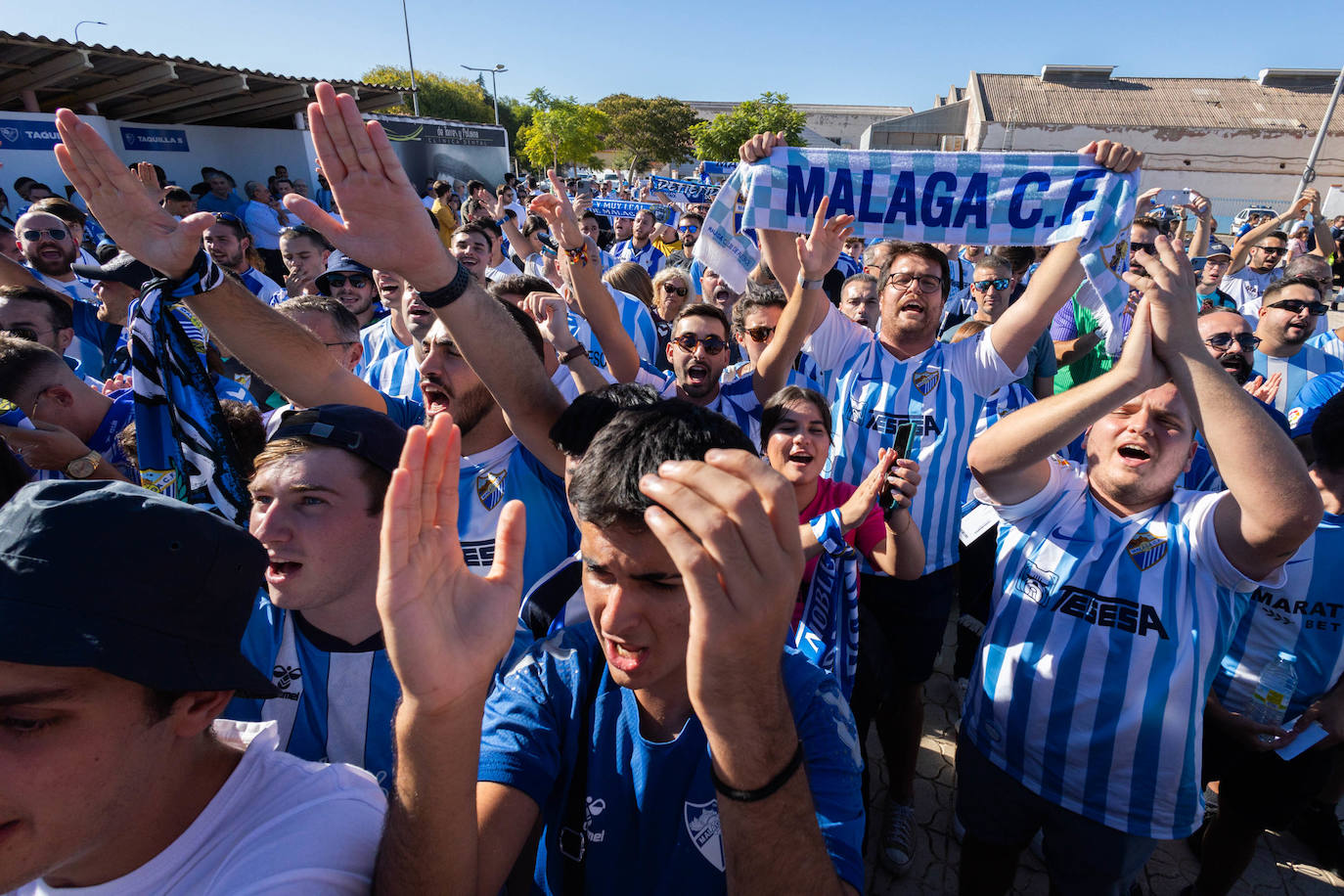 El Linares-Málaga, en imágenes