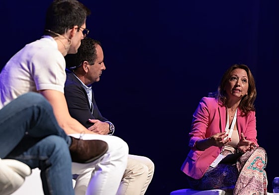 La delegada del Gobierno andaluz, Patricia Navarro, durante la clausura.