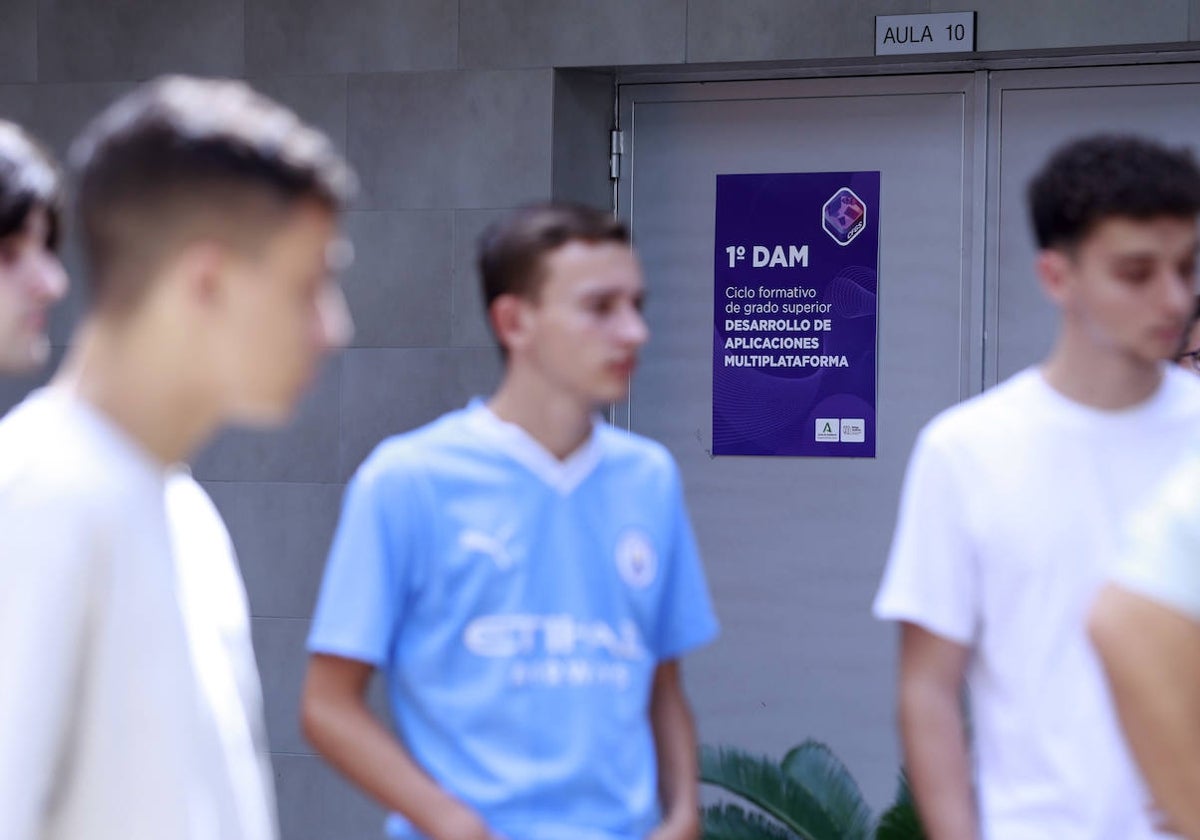 Estudiantes, en el nuevo Centro Integrado de FP, en Málaga TechPark.