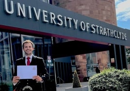 El joven malagueño, en su graduación en la Universidad de Strathclyde.