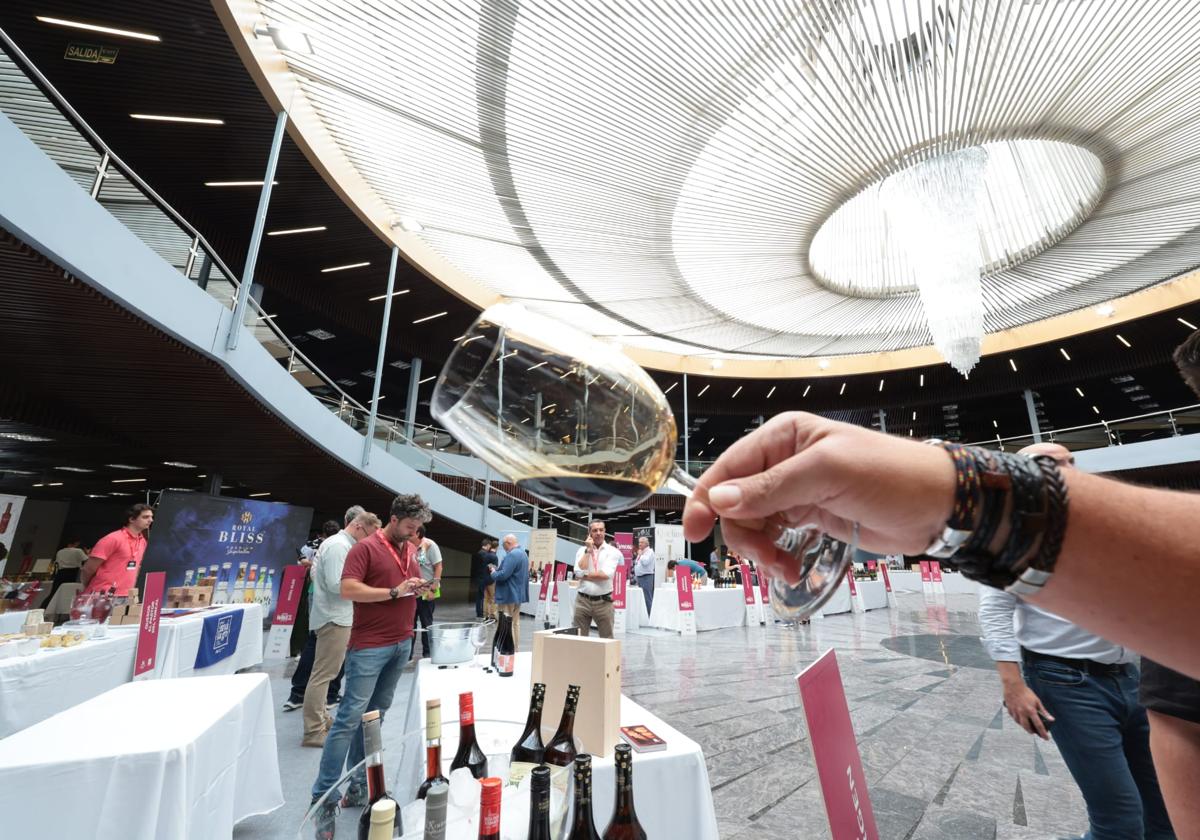 El mundo del vino vuelve a citarse en SUR Wines &amp; Gourmet