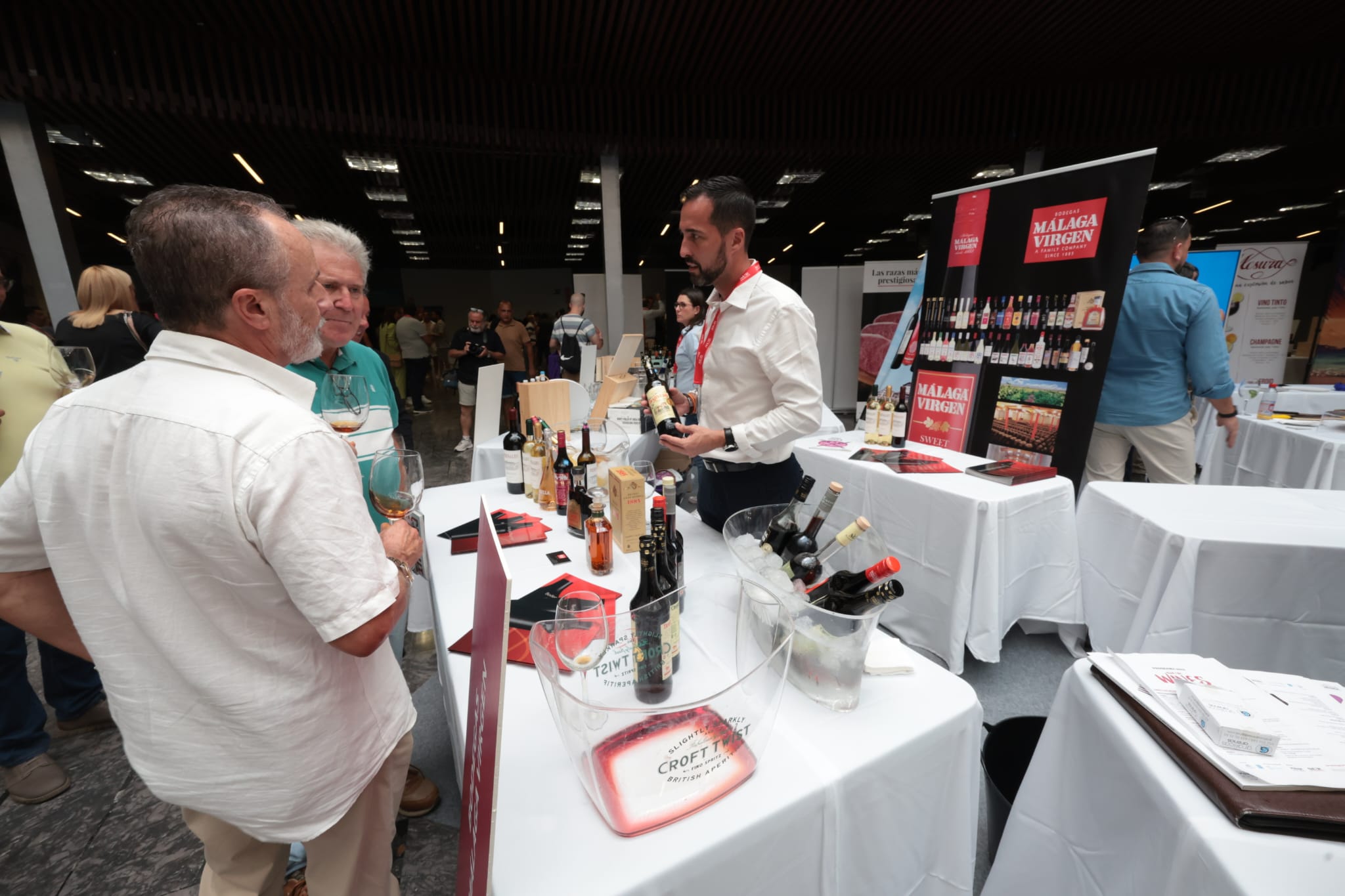 El mundo del vino vuelve a citarse en SUR Wines &amp; Gourmet