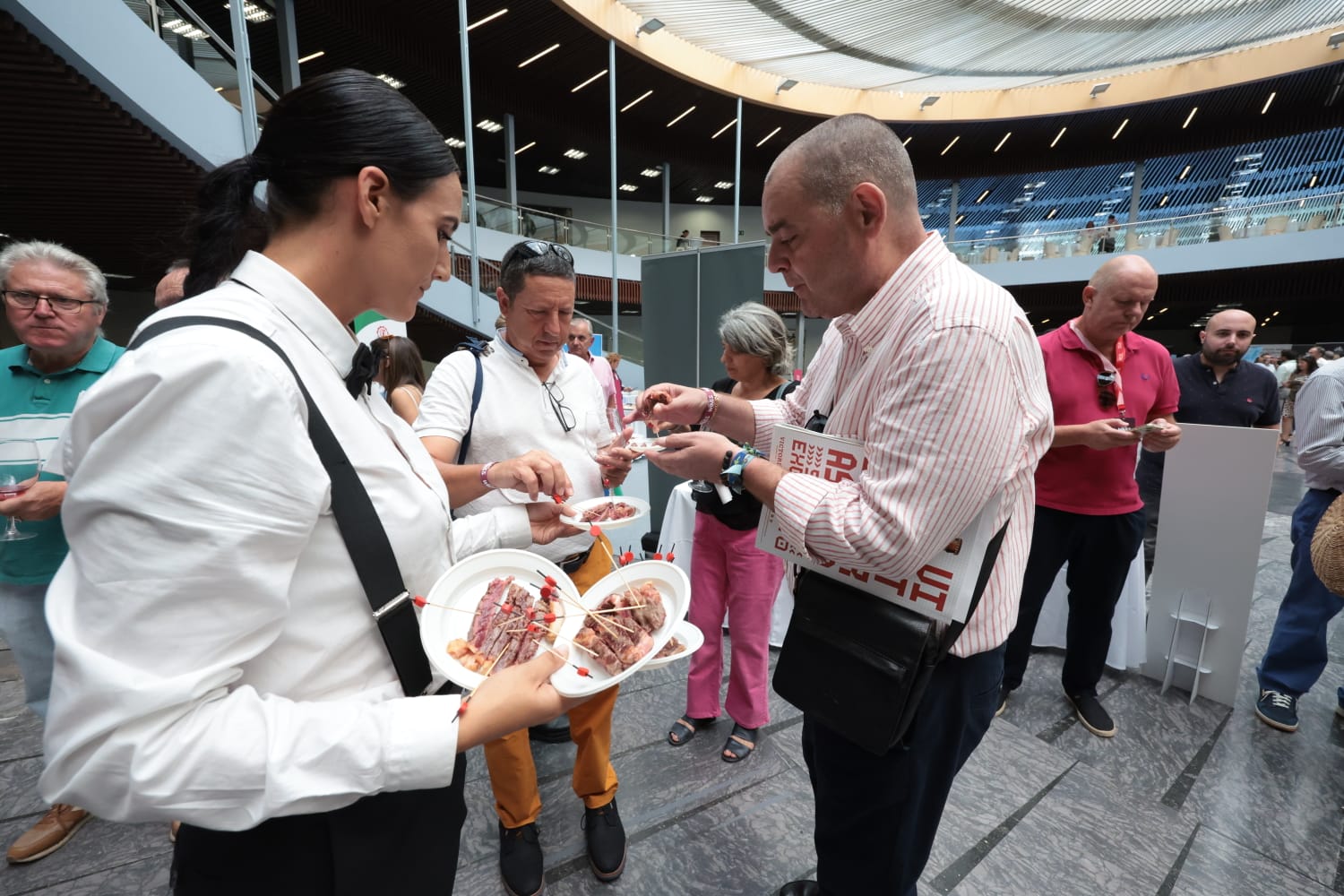 El mundo del vino vuelve a citarse en SUR Wines &amp; Gourmet