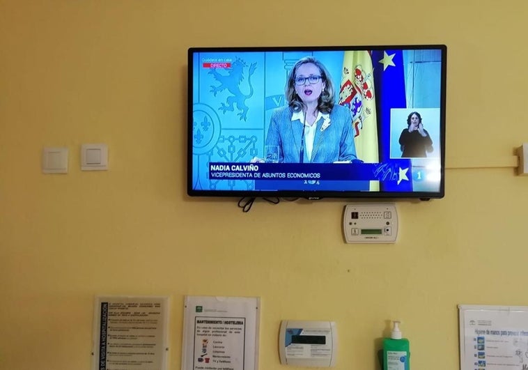 El Hospital Regional deja de cobrar por usar la televisión
