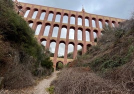 Imagen del acueducto del Águila, un monumento declarado BIC, construido en 1880.