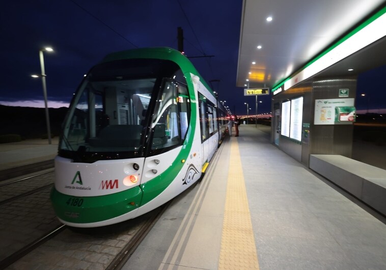 La Junta se abre a estudiar una línea del metro de Málaga hasta El Palo y Rincón de la Victoria
