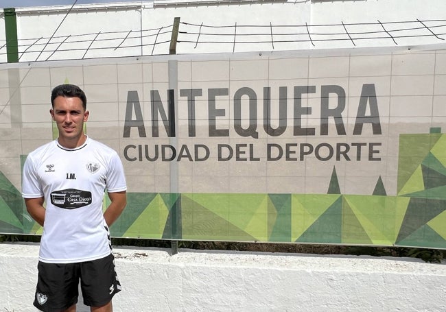 El entrenador del Antequera, Javier Medina.